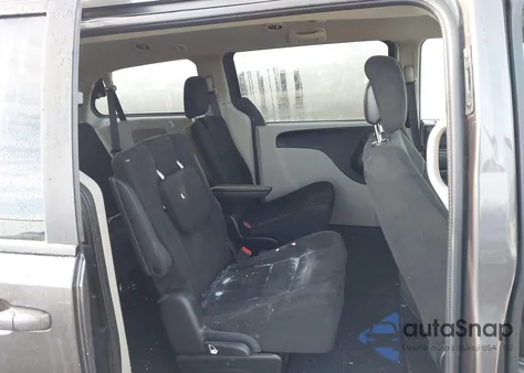 2015 Dodge Grand Caravan Sxt z USA, uszkodzony, nr VIN 2C4RDGCG9FR648805